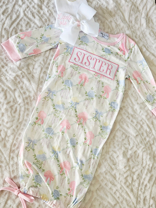 Floral print sister embroidery gown